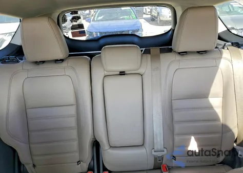 2017 Ford Escape Titanium z USA, uszkodzony, nr VIN 1FMCU0JDXHUE57577